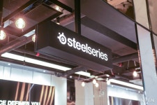 레드포스 PC 아레나에 나타난 스틸시리즈 | 웹진 인벤 - 인벤 레드포스 PC 아레나에 나타난 '스틸시리즈' | 웹진 인벤