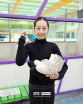 피겨 선수 이모저모 | [스포츠타임] 14살 피겨 소녀 신지아 연아 언니... 이모저모 | [스포츠타임] 14살 피겨 소녀 신지아 `연아 언니 격려에 큰 힘... 