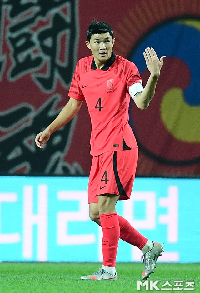 김민재, 임시 주장으로 떠오르며 한국 대표팀을 이끄다