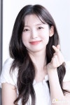 [현장포토] 청순, 그 자체...아린, 순백의 여신 : 뉴스줌 [연재] 디스패치 `현장포토` | [현장포토] `청순, 그 자체`...아린, 순백의 여신