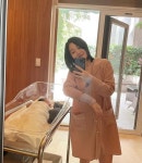 스타들의 임신·출산 소식 | 임성빈♥ 신다은, 출산 후 천국 조리원 입소…머리 감더니 사람 됐네[TEN★] : 뉴스줌 스타들의 임신·출산 소식... 