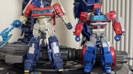 Size Comparisons for Studio Series Transformers One Optimus Prime