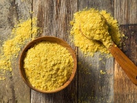 What is cheese powder, how to make it at home, and recipes you can make with it