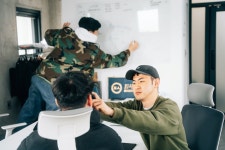 우리 딱, 월 200만 원씩만 벌자 - 금융이 알고 싶을 때, 토스피드 우리 딱, 월 200씩 만 벌자 - 토스 My Money Story - 금융이 알고 싶을 때... 