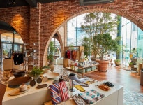 아난티 기업정보 - 채용 0건, 평균연봉 4,534만원, 인원 176명, 업력 39년, 서울 강남구 | 원티드