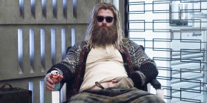 Forget Fat Thor: Chris Hemsworths Avengers: Doomsday Training Video Will Have You Running to the Gym