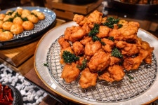 Korean Style Fried Chicken - Lee Fa Yuen Expresss photo in Chek Lap Kok Hong Kong | OpenRice Hong Kong Photo of Lee Fa Yuen... 