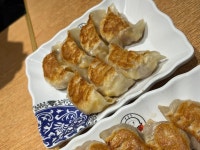 芝士粟米豬肉煎餃 - Nom Nom Dumplings photo in Central Hong Kong | OpenRice Hong Kong Photo of Nom Nom Dumpling (Central)... 