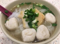 魚蛋河 - On Lee Noodles photo in Shau Kei Wan Hong Kong | OpenRice Hong Kong Photo of On Lee Noodle (Shau Kei Wan) - Jacqueline Au