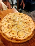 Gorgonzola & Apple Pizza - Jacomaxs photo in Sheung Wan Hong Kong | OpenRice Hong Kong Photo of Jacomax (Sheung Wan) - jsv