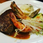 香煎牛柳伴大虎蝦配洋蔥汁 - KS Cafes photo in Tin Hau Hong Kong | OpenRice Hong Kong Photo of KS Cafe (Tin Hau) - Kikivicki