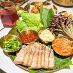韓式豬肉包菜套餐 - Sinsa-dong bathhouses photo in Cheung Sha Wan Hong Kong | OpenRice Hong Kong Photo of Sinsa-dong... 