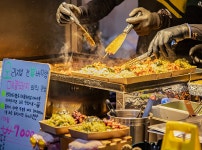 다양한 먹거리가 가득한 제주 동문 재래시장 | 두피디아 여행기 두피디아 여행기-다양한 먹거리가 가득한 제주 동문 재래시장