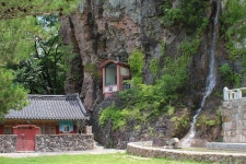 일붕사-화재가 잦으니 법당을 동굴속에, 전각을 물위에 짓는다.... | 두피디아 여행기 두피디아 여행기-일붕사-화재가 잦으니 법당을 동굴속에... 