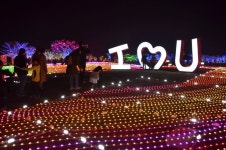 렛츠런파크 부산경남, 가족여행지 ‘물놀이+바비큐+빛축제’로 인기 | 일요신문 렛츠런파크 부산경남, 가족여행지 ‘물놀이+바비큐+빛축제’로 인기