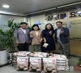 화성시의회 의원들, 추석맞아 사회복지시설 방문...따뜻한 온정 나눠 | 일요신문 화성시의회 의원들, 추석맞아 사회복지시설 방문...따뜻한 온정... 