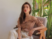 www.stylenanda.com 코르셋포인트 프릴라인크롭탑