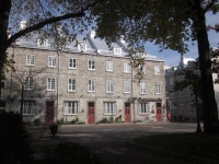 Hotel Manoir de lEsplanade, Quebec City, Canada - Booking.com ★★★ Hôtel Manoir de lEsplanade, Quebec City, Canada