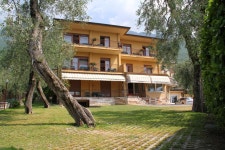 Hotel Casa Gagliardi, Brenzone sul Garda, Italy - Booking.com ★★ Hotel Casa Gagliardi, Brenzone sul Garda, Italy