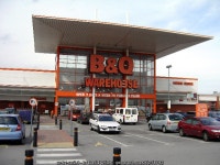B&Q © David Wright cc-by-sa/2.0 :: Geograph Britain and Ireland B&Q &copy; David Wright cc-by-sa/2.0