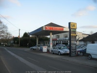 Peachs Garage - Broad Lane © Fernweh cc-by-sa/2.0 :: Geograph Britain and Ireland Peachs Garage - Broad Lane &copy; Fernweh cc... 