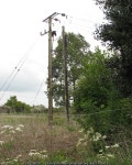 Transformer in field © Evelyn Simak cc-by-sa/2.0 :: Geograph Britain and Ireland Transformer in field &copy; Evelyn Simak cc-by... 