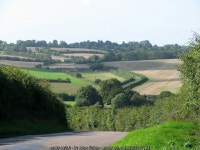 The road to Elmdon © John Sutton cc-by-sa/2.0 :: Geograph Britain and Ireland The road to Elmdon &copy; John Sutton cc-by-sa/2.0