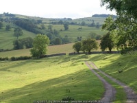 Limestone Way © Derek Harper cc-by-sa/2.0 :: Geograph Britain and Ireland Limestone Way &copy; Derek Harper cc-by-sa/2.0