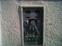 OSBM Flush Bracket G2987 - Aberarth,... © N Scott cc-by-sa/2.0 :: Geograph Britain and Ireland OSBM Flush Bracket G2987... 