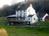 The Woodbridge Inn © Rude Health :: Geograph Britain and Ireland The Woodbridge Inn &copy; Rude Health 