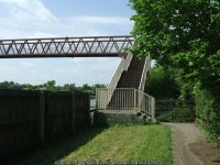 Footbridge © Keith Evans cc-by-sa/2.0 :: Geograph Britain and Ireland Footbridge &copy; Keith Evans cc-by-sa/2.0