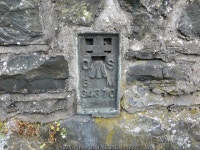 Ordnance Survey Flush Bracket G4370 © Peter Wood cc-by-sa/2.0... Ordnance Survey Flush Bracket G4370 &copy; Peter Wood cc-by-sa/2.0