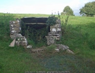 Well, Tythegston © eswales cc-by-sa/2.0 :: Geograph Britain and Ireland Well, Tythegston &copy; eswales cc-by-sa/2.0