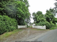 Gated Entrance © kevin higgins cc-by-sa/2.0 :: Geograph Britain and Ireland Gated Entrance &copy; kevin higgins cc-by-sa/2.0