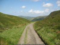 The Cumbria Way near Dash Beck © Adrian Taylor cc-by-sa/2.0 :: Geograph Britain and Ireland The Cumbria Way near Dash Beck... 