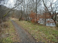 Canal-side path © Richard Sutcliffe :: Geograph Britain and Ireland Canal-side path &copy; Richard Sutcliffe