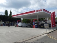 Esso Petrol Station, Bushey Heath © Roger Cornfoot :: Geograph Britain and Ireland Esso Petrol Station, Bushey Heath... 