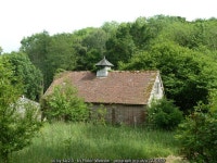 Old building at Scarletts, 2011 © Robin Webster cc-by-sa/2.0 :: Geograph Britain and Ireland Old building at Scarletts, 2011... 