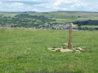 The Pennine Way approaching Bellingham © Dave Kelly cc-by-sa/2.0 :: Geograph Britain and Ireland The Pennine Way approaching... 