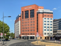 Jurys Inn © Ian Capper :: Geograph Britain and Ireland Jurys Inn &copy; Ian Capper