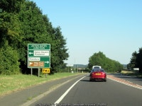 The A5 south at Aston Gates Junction © Roy Hughes cc-by-sa/2.0 :: Geograph Britain and Ireland The A5 south at Aston Gates... 