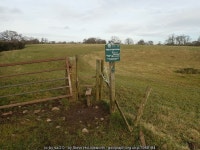 Junction for paths crossing the fields... © Steve Houldsworth cc-by-sa/2.0 :: Geograph Britain and Ireland Junction  for paths... 