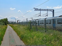 London by train, Shelford by bike © John Sutton cc-by-sa/2.0 :: Geograph Britain and Ireland London by train, Shelford by bike... 