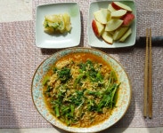 찰밥과 머위나물 톳김치& 달래라면