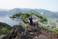 “아름다운 대아댐 조망“ 암능 과 노송의 조화가 절묘한 운암산 산행... 3산악회 “아름다운 대아댐 조망“ 암능 과 노송의 조화가 절묘한... 