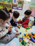 형님반을 둘러봐요 - 씨앗반 사진 - 은하어린이집(가정분과) 형님반을 둘러봐요