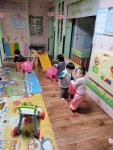 로션그림을 그려요 - 씨앗반 사진 - 은하어린이집(가정분과) 로션그림을 그려요
