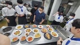 장록기교수님 16일 수업 중 - 2022부산정보관광고등학교 - 맛 있는 세상 ~~~★ 장록기교수님 16일 수업 중