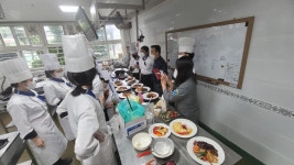토마호크&리코타치즈 - 2022부산정보관광고등학교 - 맛 있는 세상 ~~~★ 토마호크&리코타치즈