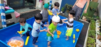 신나는 물놀이 사진이예요~ - ▣행사.현장학습사진。 - 제주 해뜨는 어린이집 (공공형) 신나는 물놀이 사진이예요~